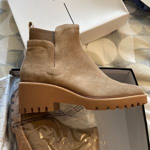 Brand new never worn Dolce Vita Huey booties